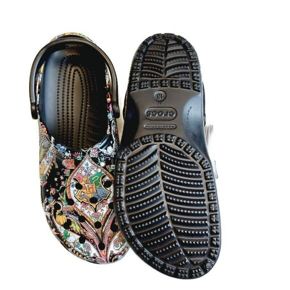 CROCS Classic Harry Potter Vera Bradley Clog Sandals Mens Size 13 Black Multi - Picture 9 of 11